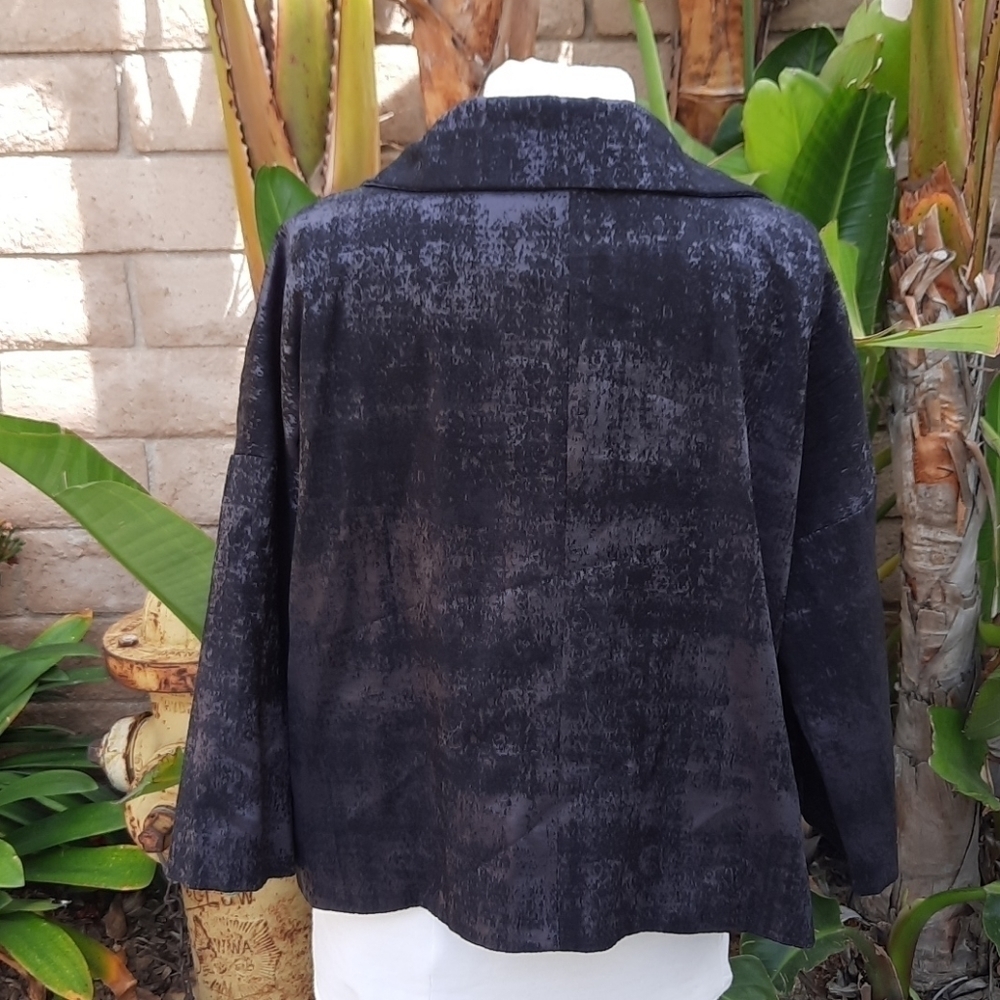 Eileen Fisher gray abstract Jacquard short jacket - Picture 3 of 10